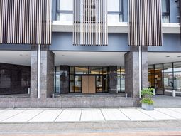 落ち着いた雰囲気のエントランス