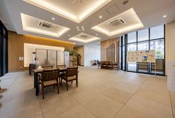 ゆとりある快適ラウンジ