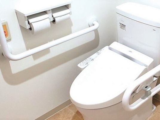 バリアフリーなトイレ設備