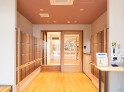 暖かみのある廊下