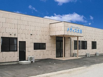 明るく開放的なエントランス