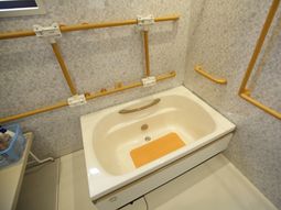 手すり付き洗面台