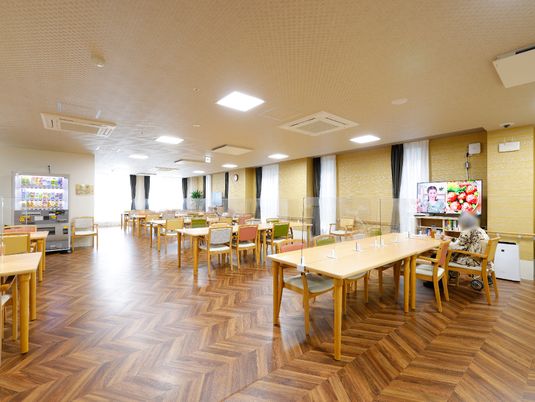広々とした食堂の様子