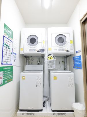 洗濯機と乾燥機の設備