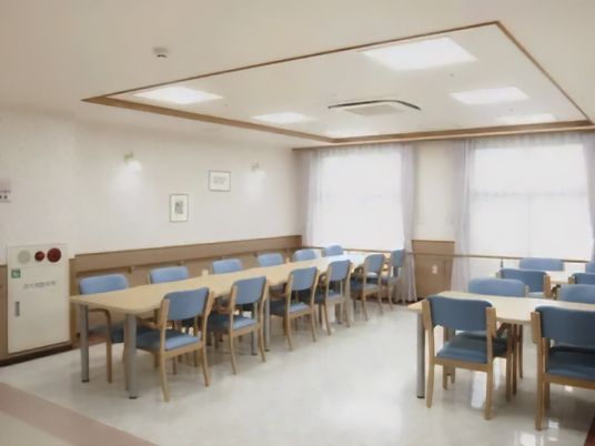 広々とした清潔な食堂