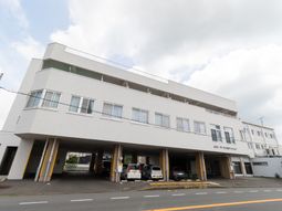 清潔な高齢者向け住宅外観