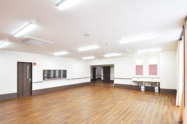 清潔感あるスタッフの多目的室