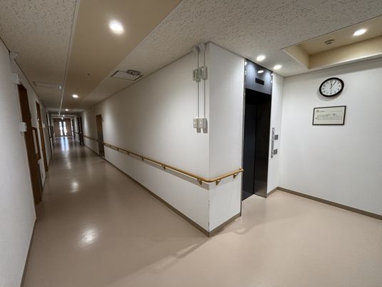長い廊下