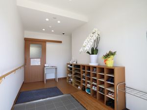 明るい玄関エントランス