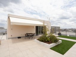 開放感あるテラス風景