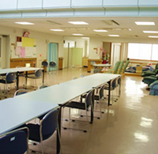 広々としたラウンジ