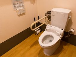 バリアフリーのトイレ設備