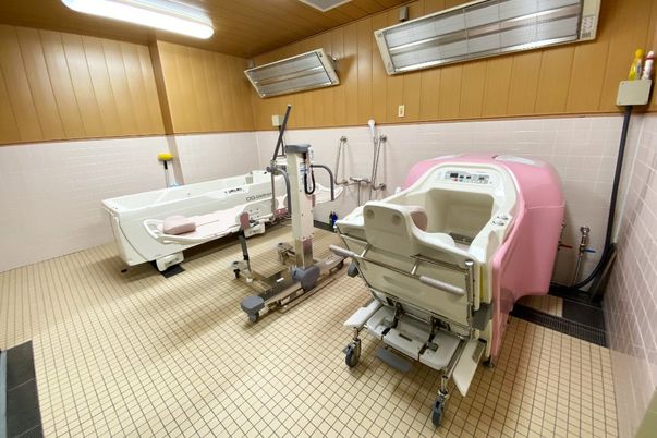 充実した設備の浴室  