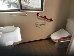 バリアフリー手洗いトイレ