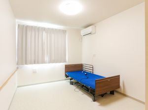 シンプルな居室の風景