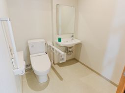 清潔なトイレスペース