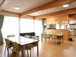自然光が差し込む居室