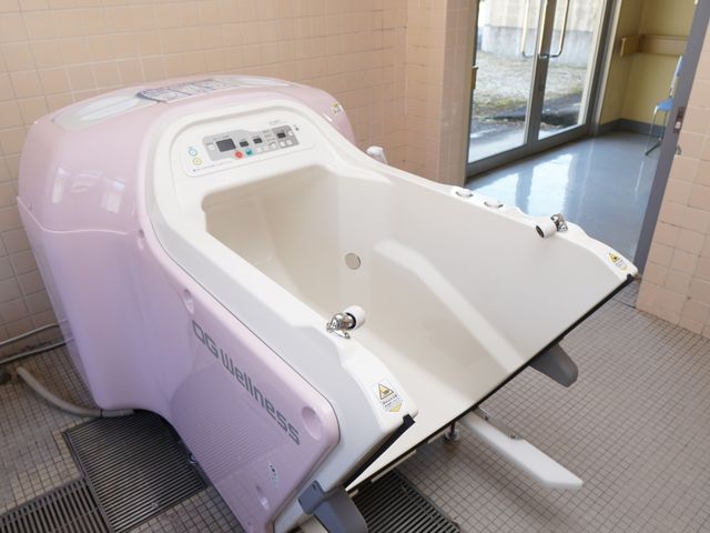 最新の浴室設備 浴室 快適な入浴をサポートする最新の設備が整っています。安全で使いやすい浴室です。