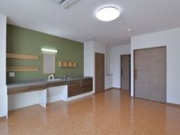 明るい共用キッチン