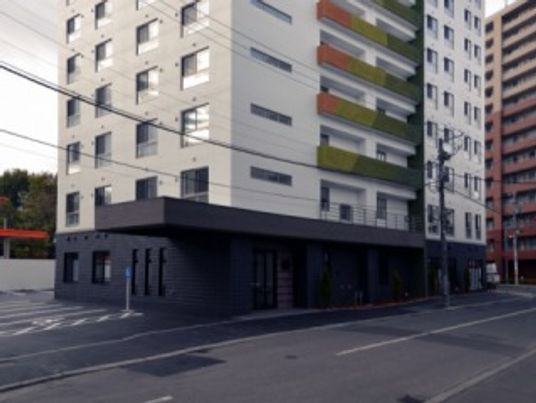 現代的な建物の外観