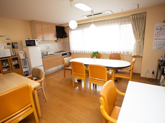 キッチン付き食堂空間