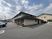 広々とした建物の外観