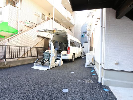 バリアフリーの乗降設備