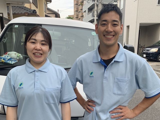 介護施設スタッフ スタッフイメージ 明るい笑顔のスタッフたちが温かく迎えてくれる職場です。チームワークを大切にした環境です。