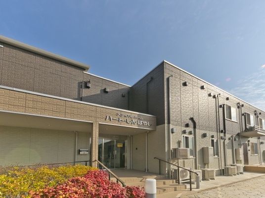 外観の建物正面  