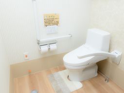 バリアフリーのトイレ設備