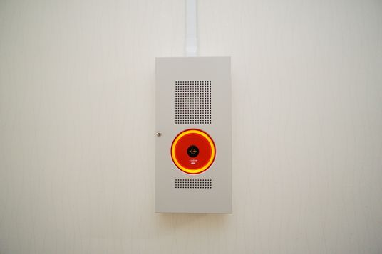 壁に設置されたナースコール