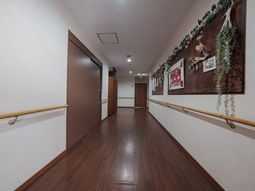 装飾が施された廊下