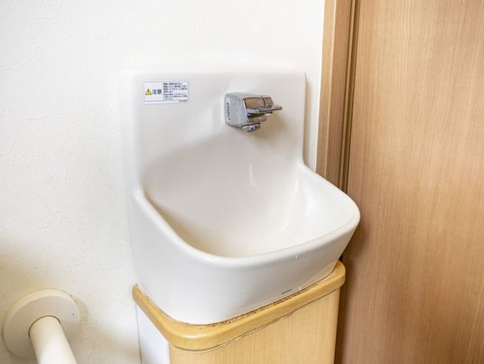 シンプルな洗面台