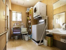 洗濯機のある洗面所