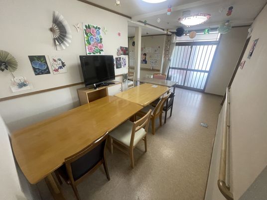 和やかな雰囲気の食堂