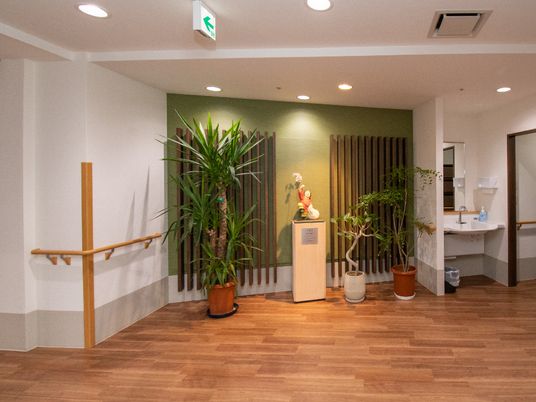 温もりのある廊下の風景