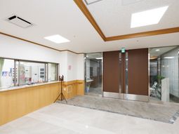 清潔なエントランス風景