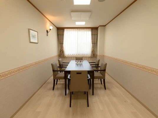 明るい食堂  