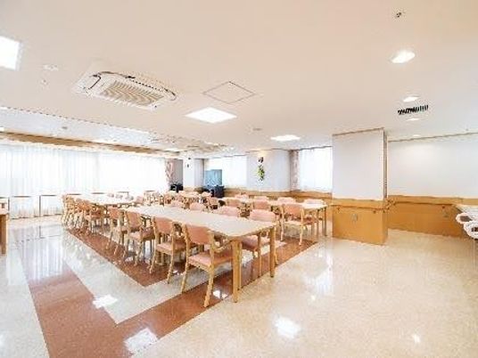明るい食堂  