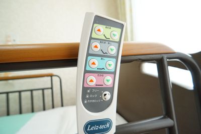 ベッドサイドリモコン