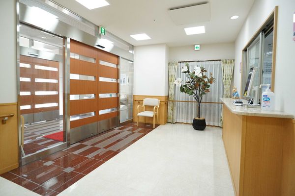 応接エリアの明るい空間