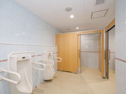 バリアフリーの綺麗なトイレ