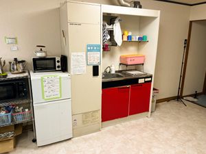 キッチンの整った居室内