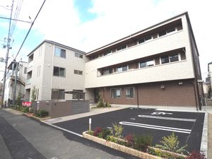 落ち着いた住宅地の外観