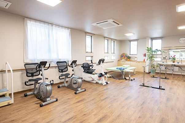 明るい機能訓練室