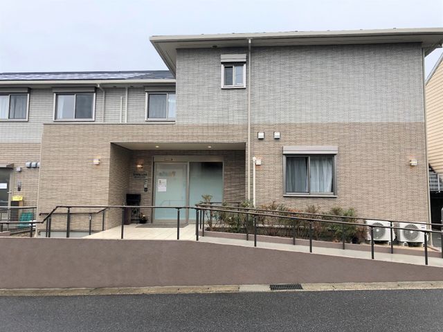 エントランスの外観