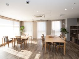 明るいダイニングエリア