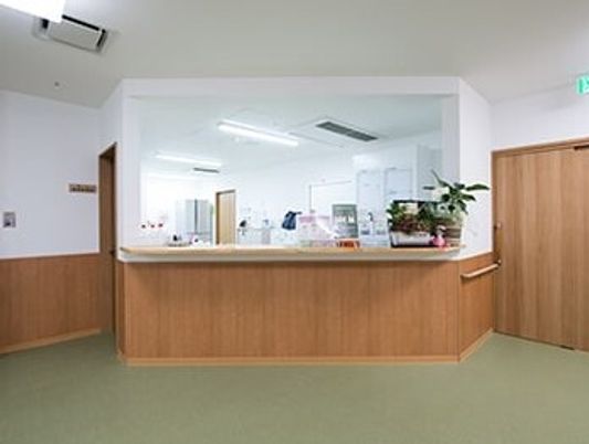 清潔感のある受付カウンター