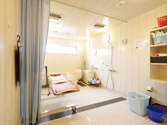 清潔な浴室施設