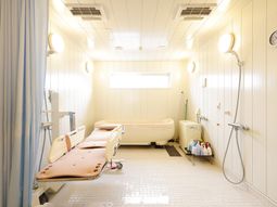 清潔な浴室設備